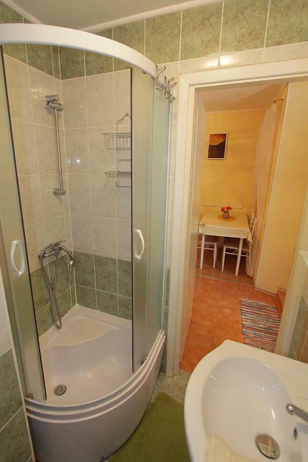 Apartment Tancabel Ловран Екстер'єр фото